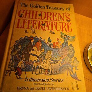 Vintage The Golden Treasury of Children’s Literature Illustrated Book